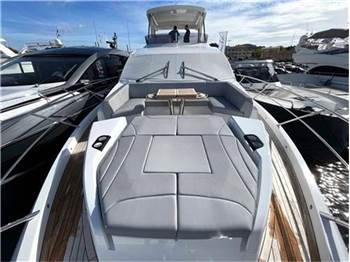 Sunseeker Manhattan 68