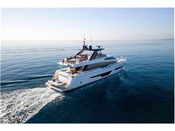Ferretti yachts 780
