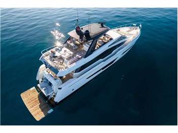 Ferretti yachts 780