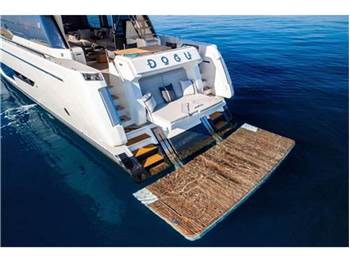 Ferretti yachts 780