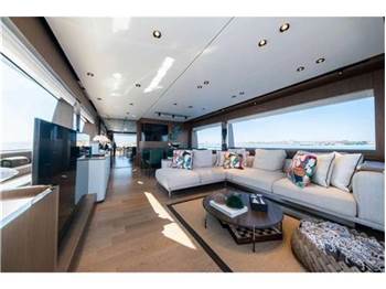 Ferretti yachts 780