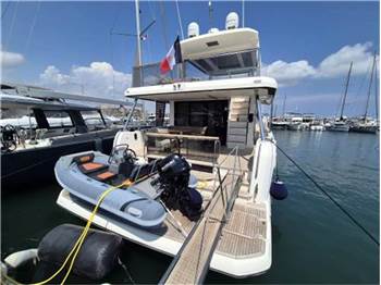 Beneteau Grand trawler 62