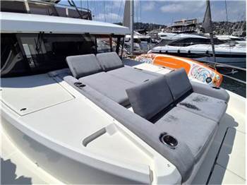 Beneteau Grand trawler 62