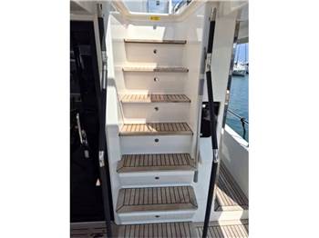 Beneteau Grand trawler 62