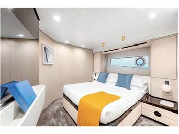 Azimut Fly 78