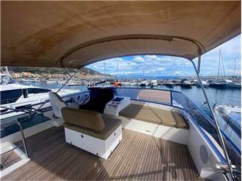 Azimut 77s