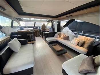 Azimut 77s