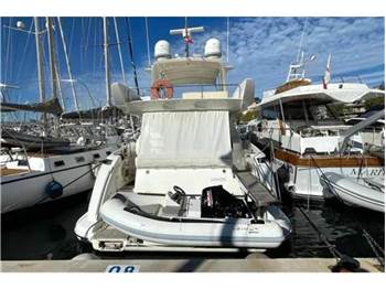 Azimut 58