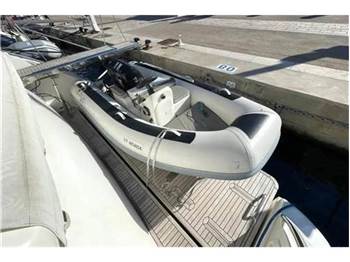 Azimut 58