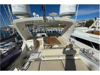 Azimut 58
