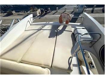 Azimut 58