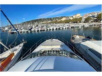 Azimut 58