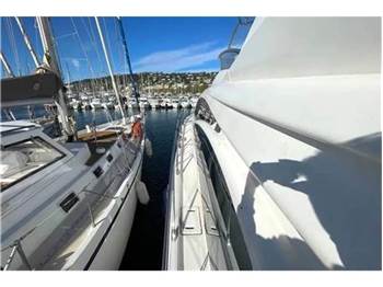 Azimut 58