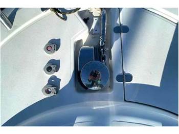 Azimut 58