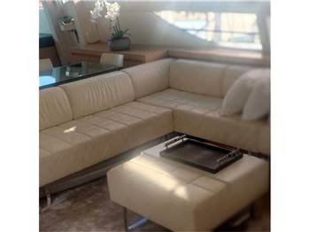 Pershing 80