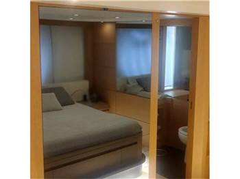 Pershing 80