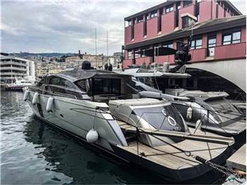 Pershing 80