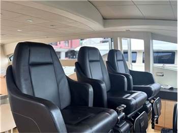 Pershing 80