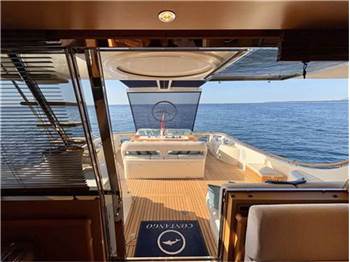 Mochi craft Dolphin 74