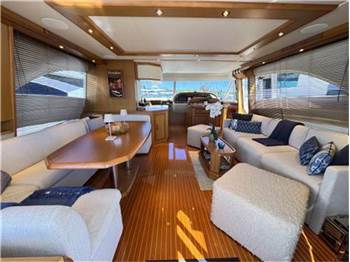 Mochi craft Dolphin 74