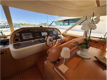 Mochi craft Dolphin 74