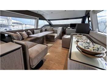 Ferretti yachts 580