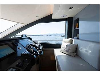 Faraday yachts Maxwell 64