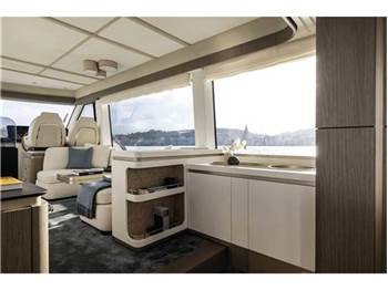 Azimut Magellano 60