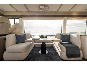 Azimut Magellano 60