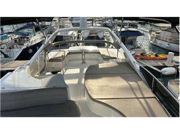 Ferretti yachts 620