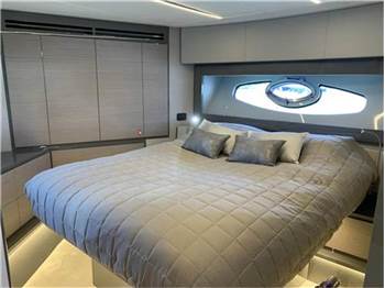 Pershing 62
