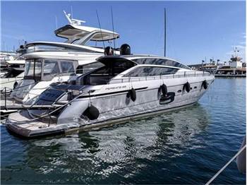 Pershing 62