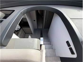 Pershing 62