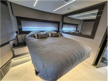 Pershing 62