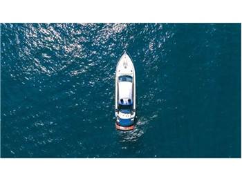 Pershing 62