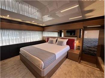 Ferretti yachts 920