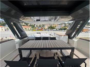 Ferretti yachts 920