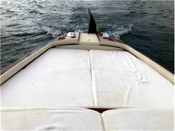 Riva Tritone aperto