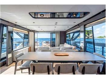 FERRETTI YACHTS 800