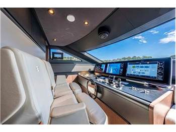 FERRETTI YACHTS 800