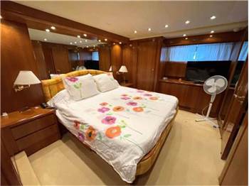 Falcon 86