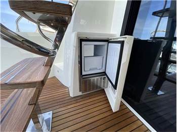 Jeanneau Prestige 460 fly