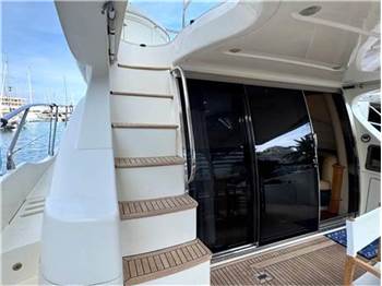 Azimut 62 fly