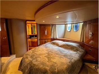 Azimut 62 fly