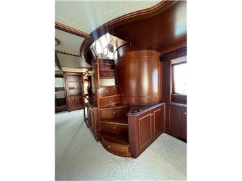 Custom line Navetta 27