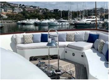 Custom line Navetta 27