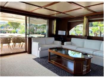 Custom line Navetta 27