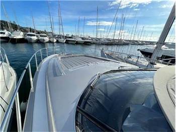 Riva 52 rivale