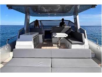 Med yachts Med52