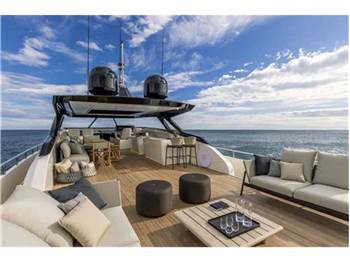 Ferretti yachts 1000
